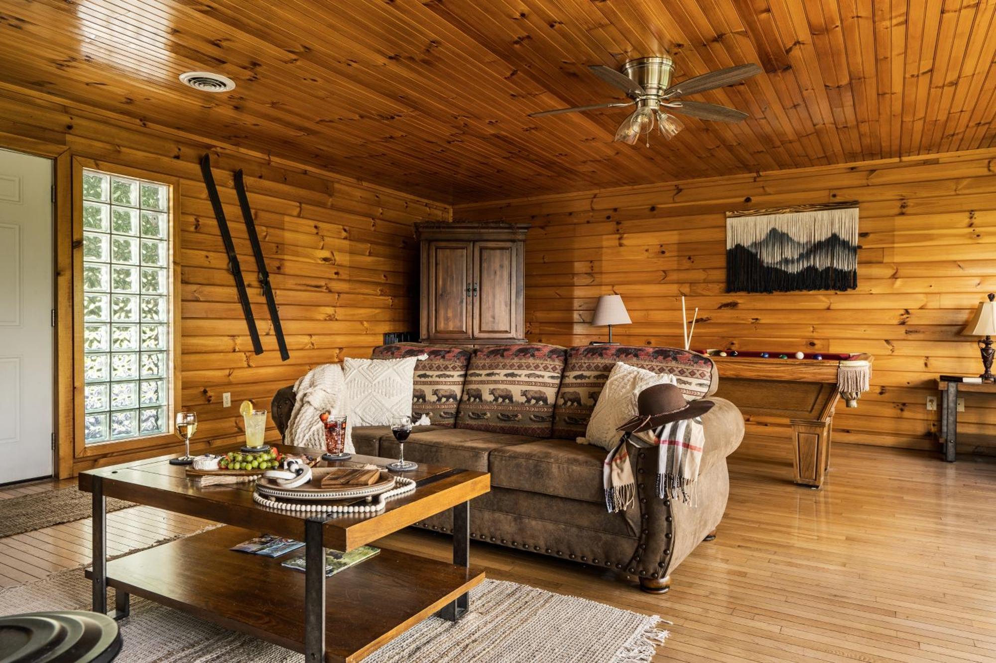 Elevista - Quaint&Private-Views-Hottub-Pooltable-Bears-3 Clubhouse Pools Villa Gatlinburg Dış mekan fotoğraf